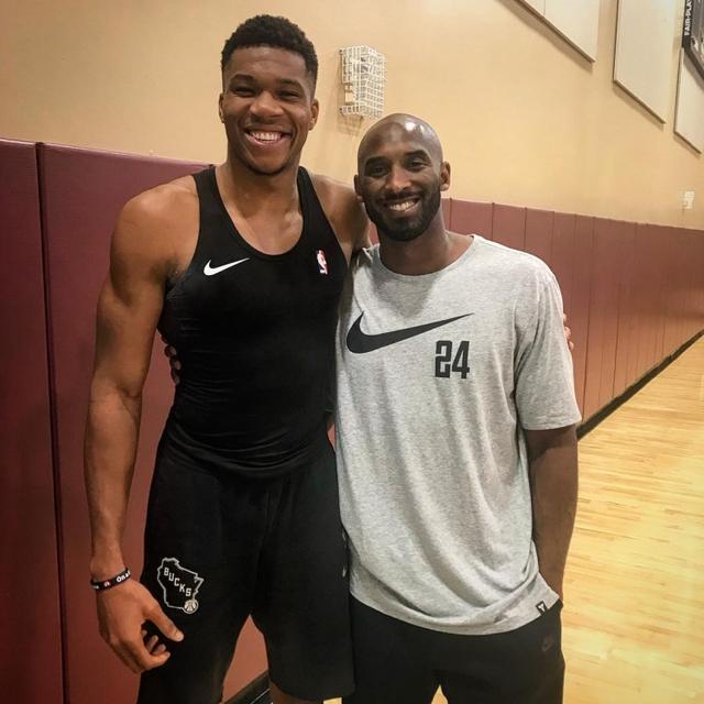 韦德：NBA是生意 并非每支球队都想夺冠 有些球队甘于平庸（韦德：NBA归根到底是生意，并非所有球队以冠军为目标，有些球队选择平庸）