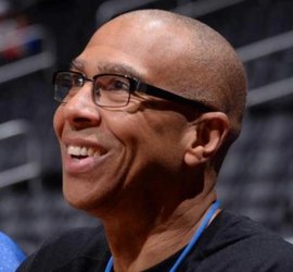 德罗赞末节绝平，展现超凡实力（德罗赞末节压哨扳平，尽显超强实力）