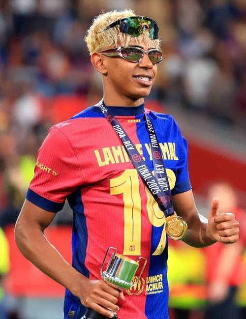 阿根廷足协主席：崭新的梦想已启航，我们肩负着卫冕的使命（阿根廷足协主席：新征途启航，卫冕使命在肩）