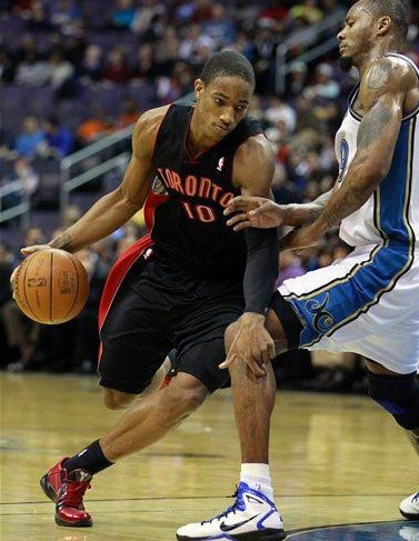 罗马诺：国米冬窗和夏窗的引援重点将是后卫和门将（罗马诺：国米冬夏转会窗口将主攻后卫与门将）