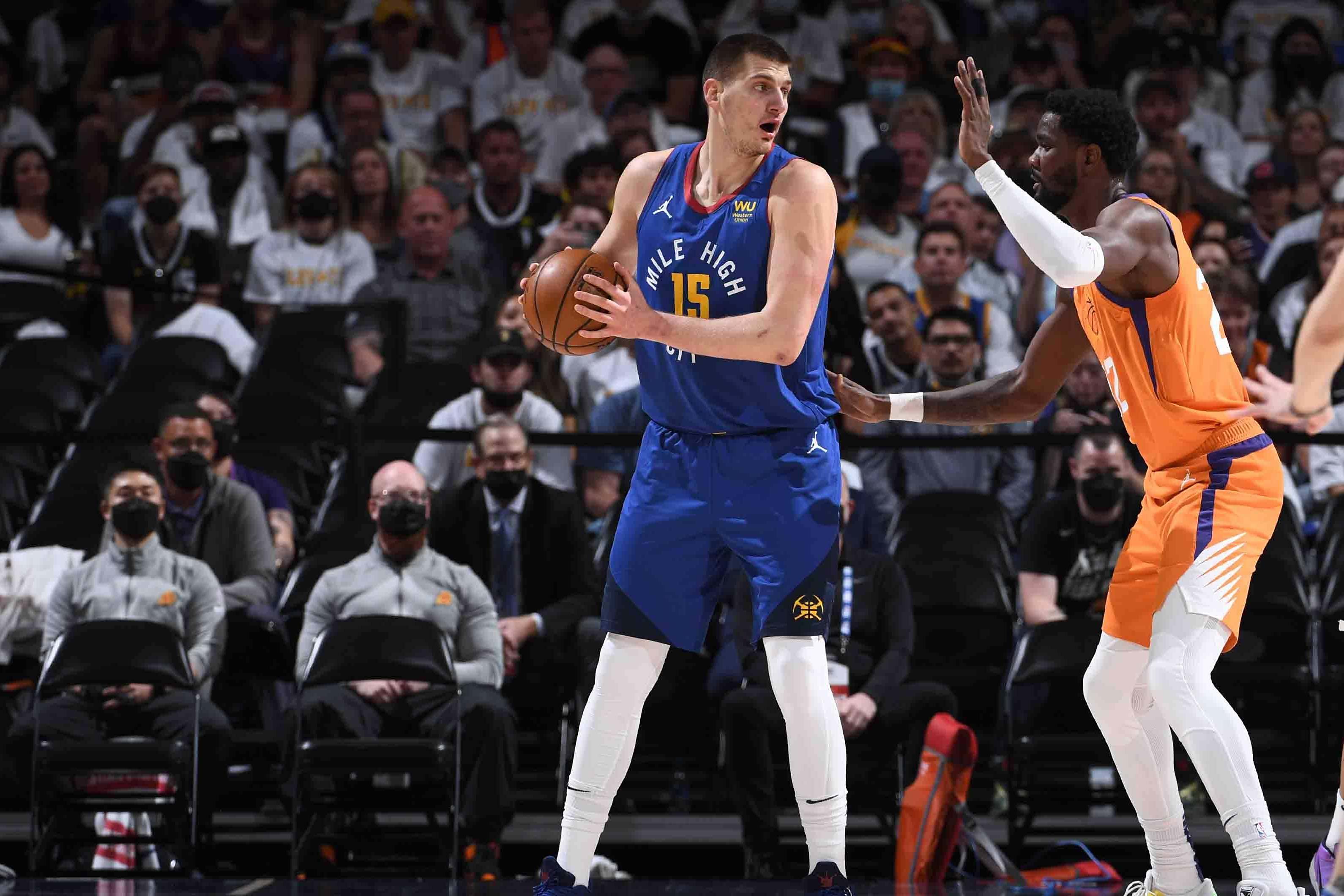 卡塞米罗：巴西队确实需要内马尔，前提是他必须保持健康（卡塞米罗：只要内马尔保持健康，巴西队就离不开他）