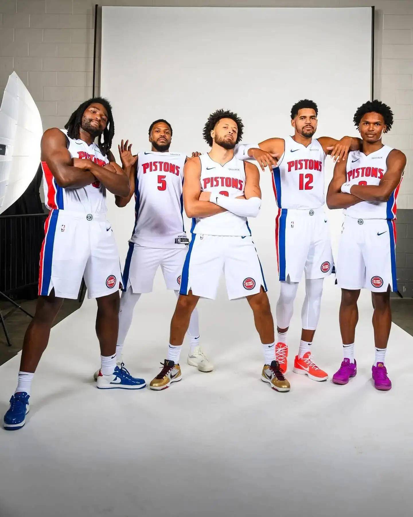 迪马济奥：莫拉塔与国米比赛中内收肌受伤，将至少缺阵一个月（迪马济奥：莫拉塔战国米内收肌受伤，预计至少休战一个月）