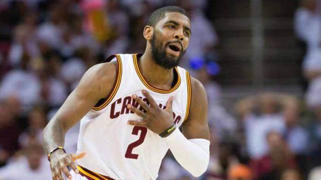 当孔德梅开二度帮助巴萨反超比分时，法兰克福球迷彻底炸了（孔德双响助巴萨实现反超，法兰克福看台瞬间炸锅）