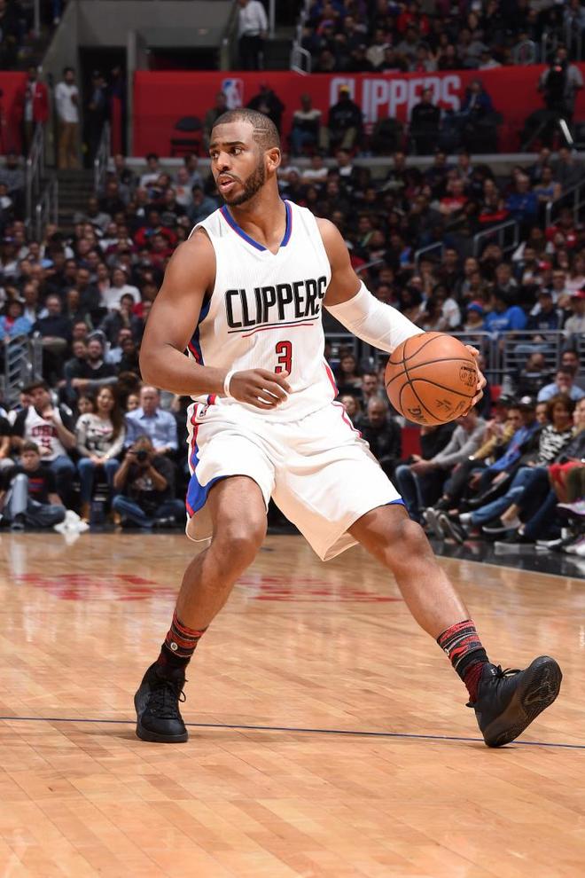 莫兰特受伤，灰熊主场迎战开拓者面临挑战（莫兰特伤停，灰熊主场战开拓者遭遇考验）