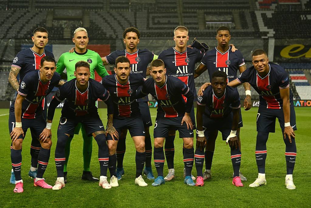 【球星】东契奇vs火箭集锦 空砍25分7助遭严防死守独木难支（【球星】东契奇对阵火箭集锦：25分7助难救主，严防之下孤掌难鸣）