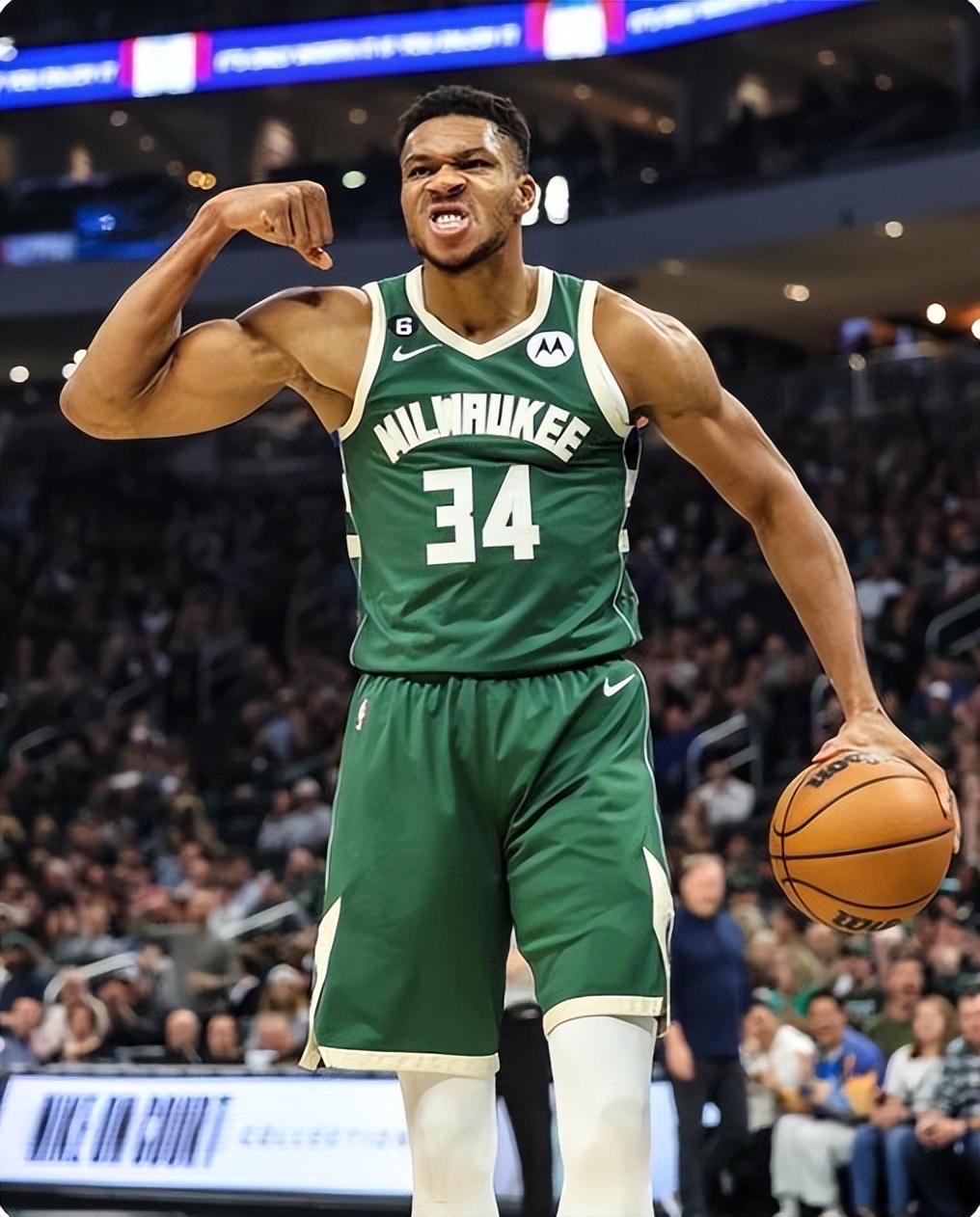 U22国足李镇全：团结且强大的集体，在正确道路上继续前进吧（U22国足李镇全：团结强大，我们将在正确道路上坚定前行）