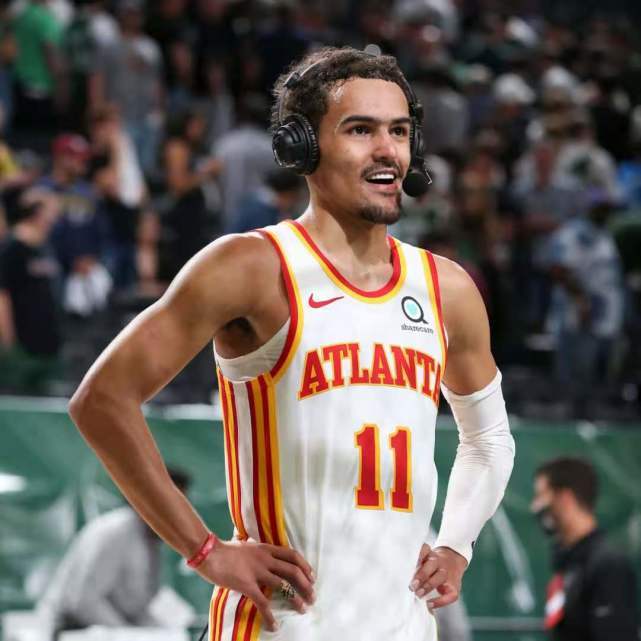 米体：因拉齐奥伤病过多，主席洛蒂托请来神父为球队祝福（米体：伤病潮困扰拉齐奥，洛蒂托邀神父为球队祈福）