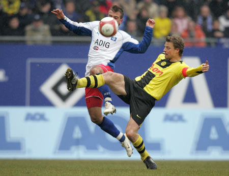 FIFPRO年度最佳11人：登贝莱、姆巴佩、亚马尔领衔，贝林厄姆入围（FIFPRO年度最佳11人名单公布：姆巴佩、登贝莱、亚马尔领衔，贝林厄姆入选）