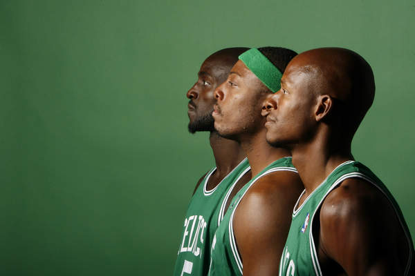 尤文客战克雷莫内塞：弗拉霍维奇PK瓦尔迪，孔塞桑替补（尤文做客克雷莫内塞：弗拉霍维奇对决瓦尔迪，孔塞桑列替补）