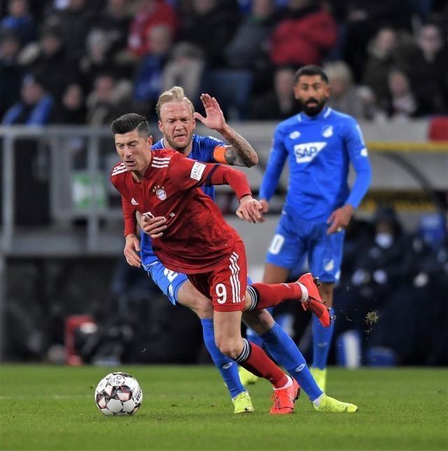 意媒：罗马有意萨尔茨堡红牛的多格莱斯，但目前转会预算有限（意媒称罗马相中萨尔茨堡红牛球员多格莱斯，但受限于当前转会预算）