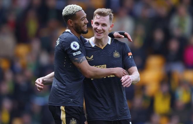 海港亚冠赛前Vlog：吉祥物伊戈已量产；林皇再度作客上海滩（海港亚冠备战Vlog：伊戈吉祥物量产上线，林皇再临上海滩）