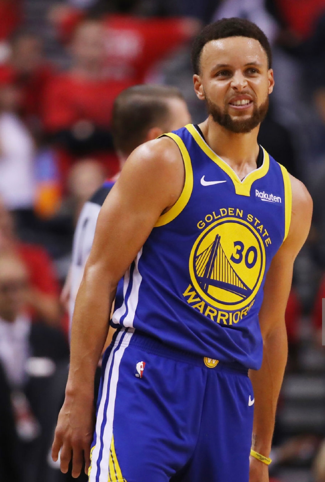 攻防兼备！康宁汉姆本赛季将对位球员命中率限制为40.8% 联盟最佳（攻守俱佳！康宁汉姆本季将对位者命中率压至40.8%，联盟第一）