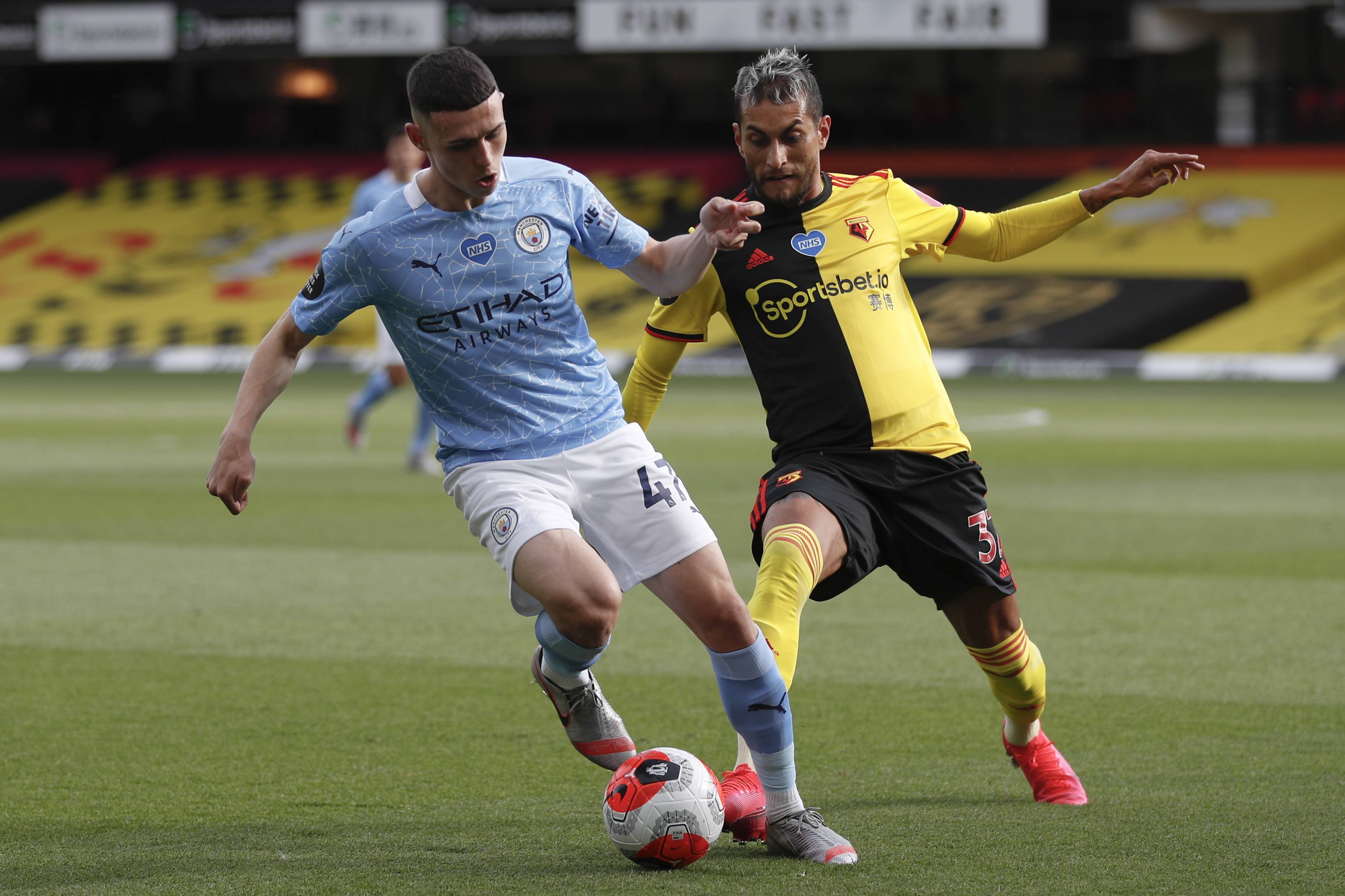 申花与津门虎历史共计交手47次，战绩为20胜17平10负（申花对津门虎交锋史： 47战20胜17平10负）