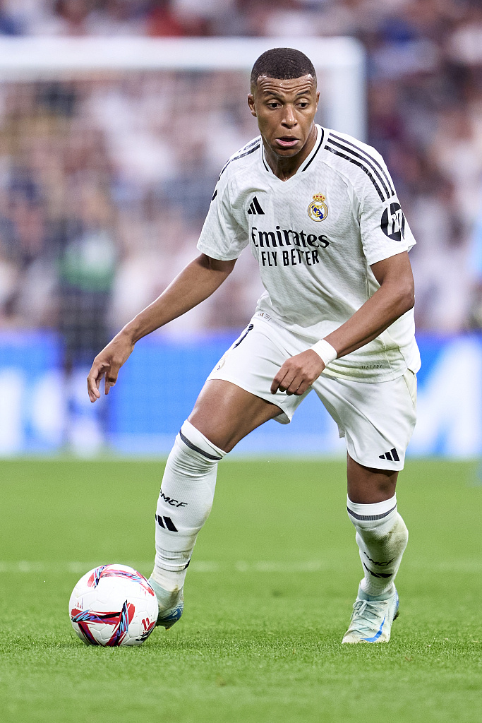 RB莱比锡遭受意外击败柏林联盟&错过机会接近拜仁（RB莱比锡冷门不敌柏林联盟，错失追近拜仁良机）