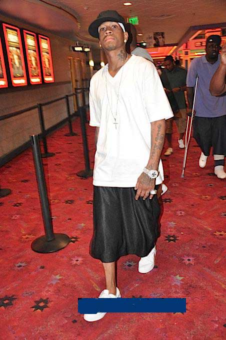 博主：李昂基本确定去英博；海港后防可能还有国脚级球员离队（博主称李昂基本将转投英博，海港后防线或再有国脚级球员离队）