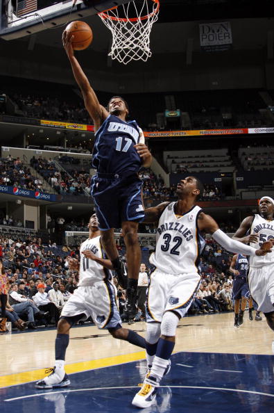 西甲榜首之争白热化（西甲榜首之争愈演愈烈）