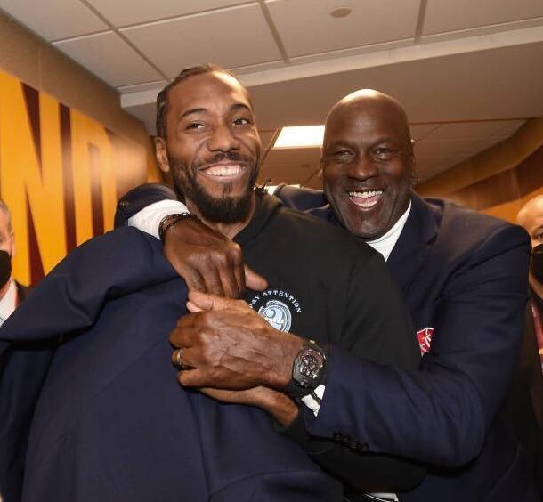 记者：彭啸应该是韧带损伤，联赛最后一轮可能是赶不上了（记者称彭啸疑似韧带受伤，或无缘联赛末轮）