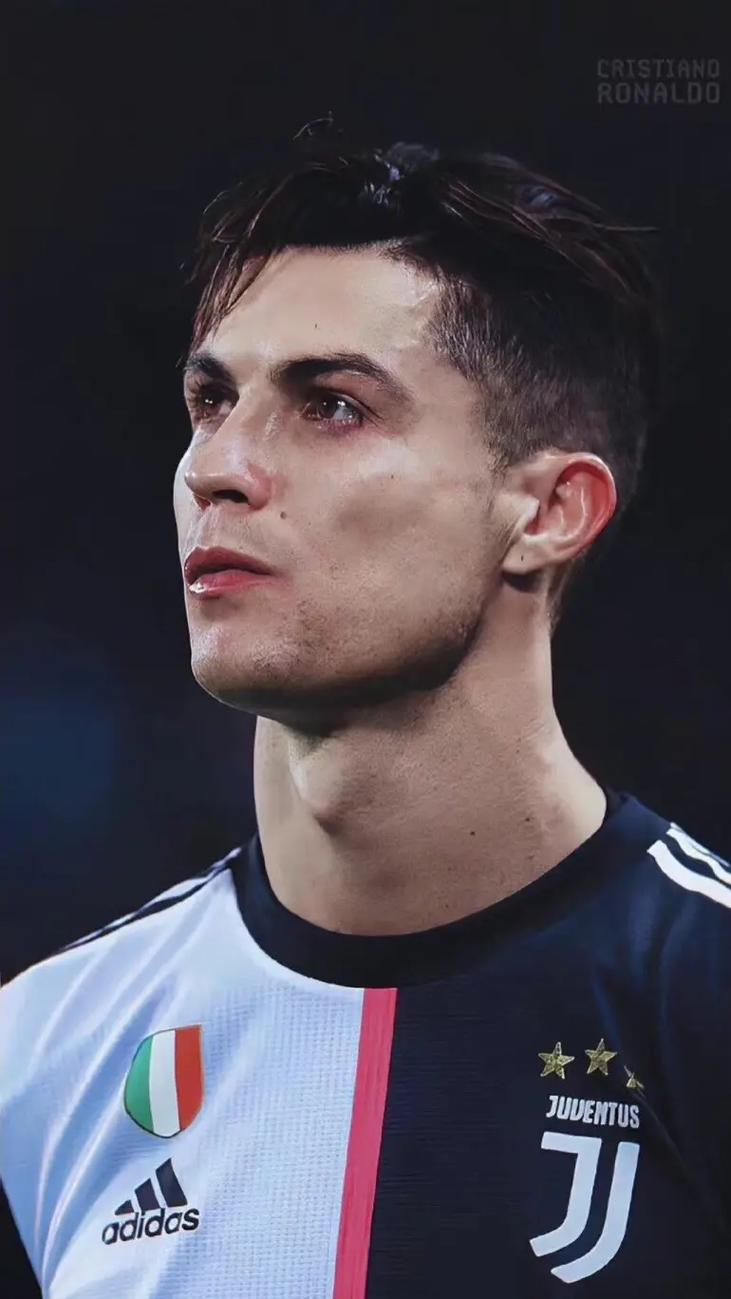 伯纳乌变装，现代化球场伯纳乌＂秒变＂橄榄球比赛场地（伯纳乌华丽变身：现代化球场一键切换橄榄球赛场）