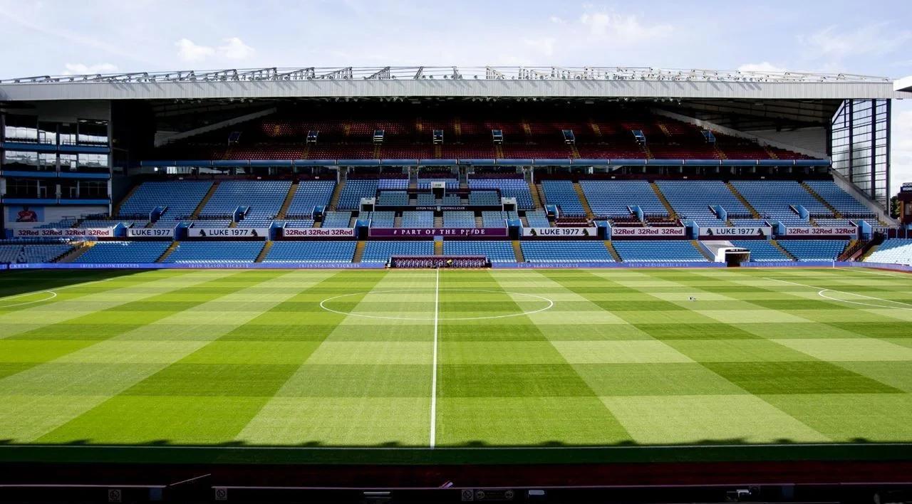 维金斯展现高抛技巧，为球队注入活力（维金斯秀高抛绝技，点燃球队活力）