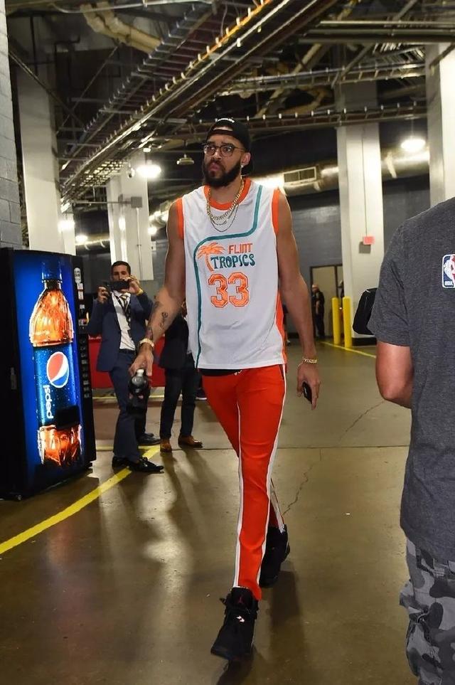 双响终结拜仁开季16连胜，柏林联合中卫多克希当选全场最佳（多克希梅开二度终结拜仁开季16连胜，柏林联合中卫荣膺全场最佳）