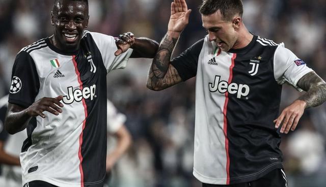 持续发力！郭昊文连投带罚拿到5分 同曦轰8-0领先上海13分（火力不减！郭昊文投罚结合取5分，同曦掀8-0攻势领先上海13分）