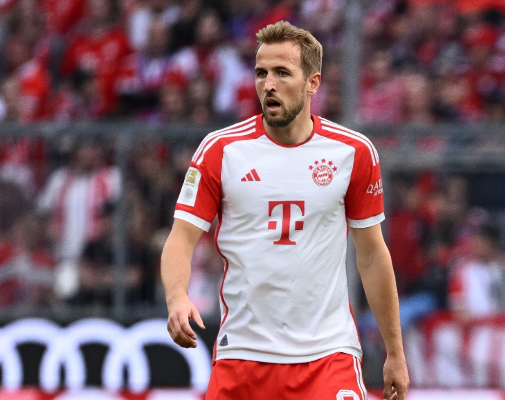 上海U20男足球员：感谢徐根宝指导，81岁高龄还尽力陪伴我们（上海U20男足队员致谢徐根宝：81岁仍亲自陪伴指导）