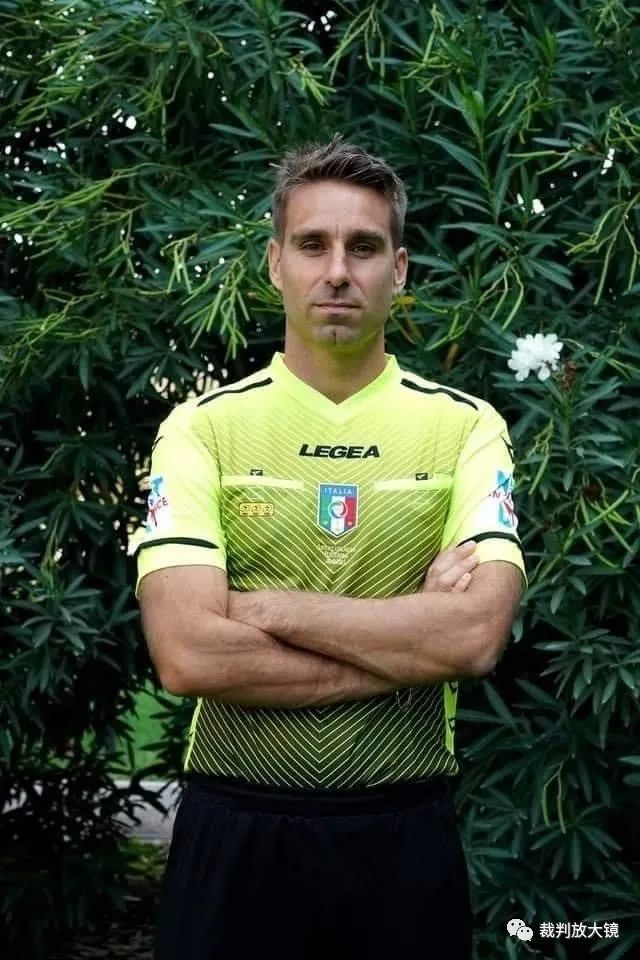 澳超战报：德弗里斯失点后补射破门，奥克兰3-1惠灵顿（澳超战报：德弗里斯点球罚失后补射破门，奥克兰3-1击败惠灵顿）