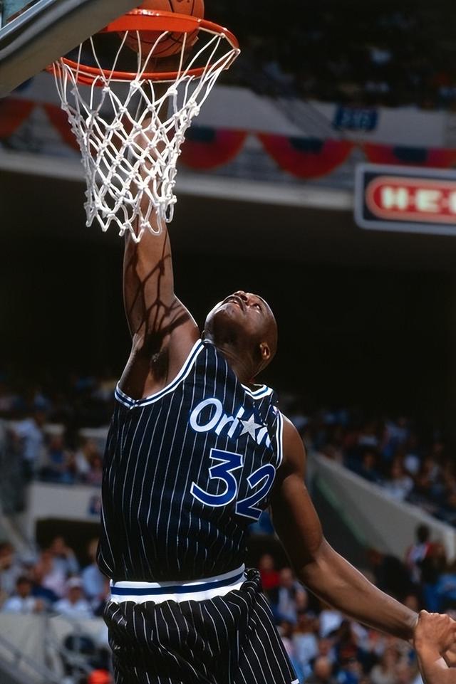 NBA战报：波特24分6板5助，步行者94-111不敌雄鹿（NBA赛况：波特24分6篮板5助攻，步行者94-111不敌雄鹿）